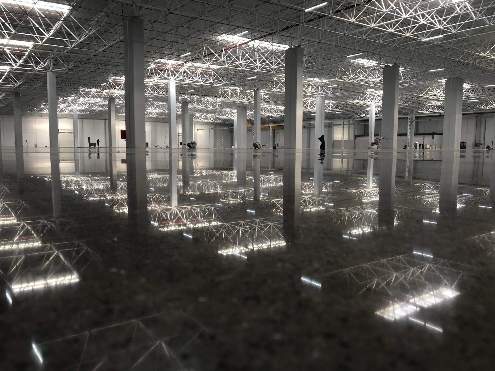 Tam parlak beton parlatma uygulaması